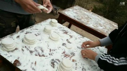 我在斗鱼看川味箩卜直播户外