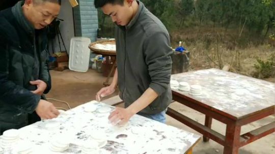 传统手工“打糍粑” 2019-01-23 16点场