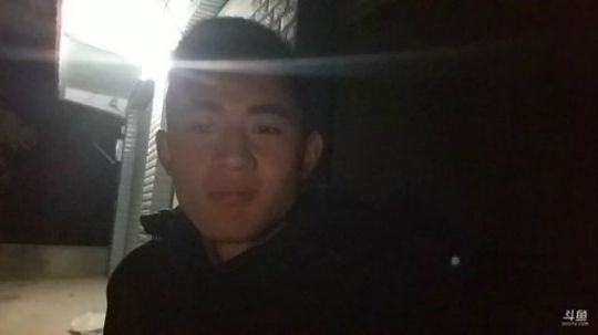 传统手工“打糍粑” 2019-01-23 18点场