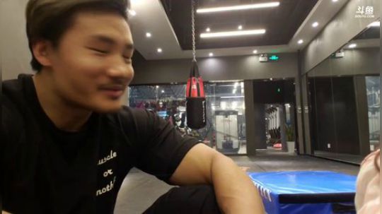 我本善良72发布了一个斗鱼视频2019-01-24