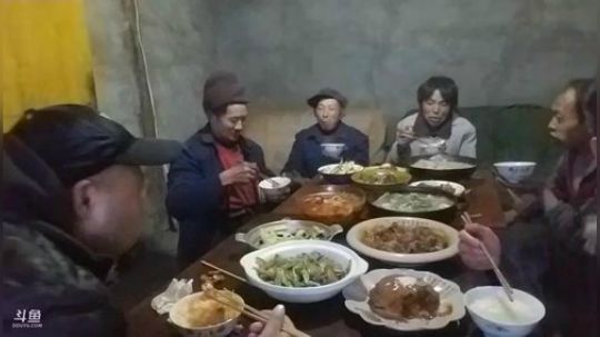 和叶子一起上山做饭(≧ω≦)/ 2019-01-26 17点场