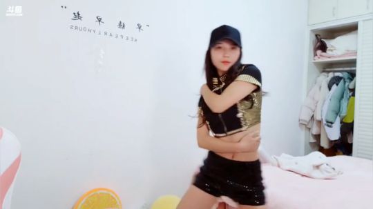肖淑洁生命中的光和盐发布了一个斗鱼视频2019-01-26