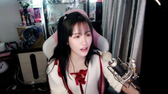 August丶21th发布了一个斗鱼视频2019-01-26
