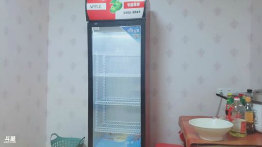 我在斗鱼看做个疯子直播户外