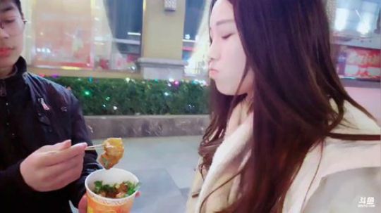 肖淑洁生命中的光和盐发布了一个斗鱼视频2019-01-28