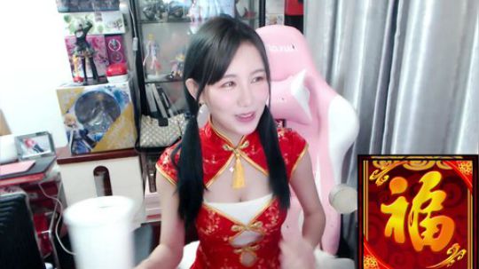 喵老师的圣诞树发布了一个斗鱼视频2019-01-29