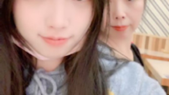 我觉得我和我妈不像吧