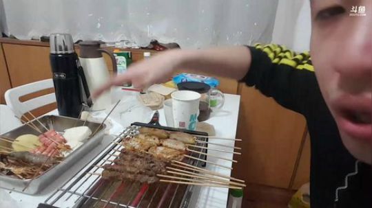 Tiramisu我喜欢发布了一个斗鱼视频2019-01-31