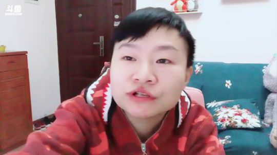 我在斗鱼看2B不过红姐直播户外