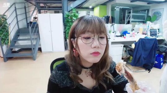 甜心战士_这个球._斗鱼视频 - 最6的弹幕视频网站
