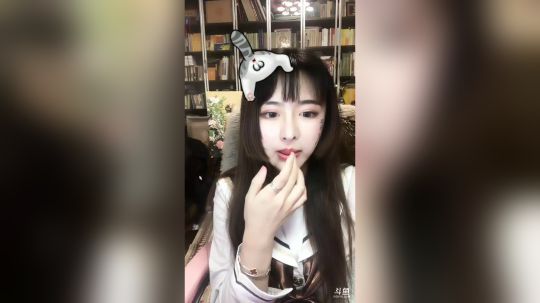 花街灯如昼zz发布了一个斗鱼视频2019-02-03
