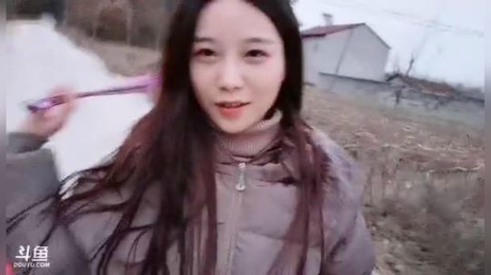 肖淑洁生命中的光和盐发布了一个斗鱼视频2019-02-03