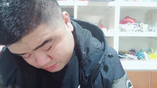 我在斗鱼看做个疯子直播户外