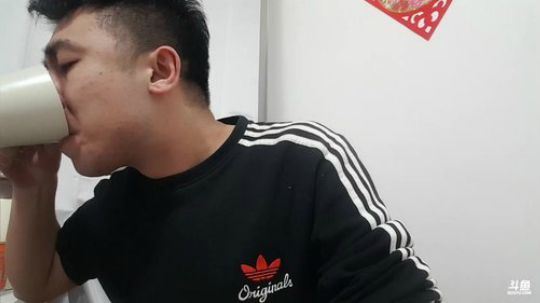 丿Good丶发布了一个斗鱼视频2019-02-04