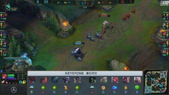 我在斗鱼看英雄联盟官方赛事直播英雄联盟