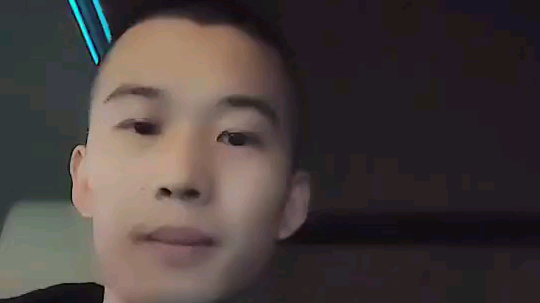 臭弟大家拜年了！
愿大家身体健康，家庭幸福美满，万事顺顺利利