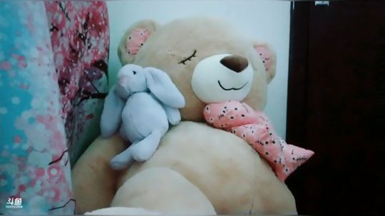 一個人過春節，和兄弟們聊聊天 2019-02-04 18点场
