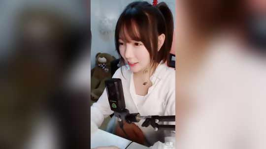 hagetaka发布了一个斗鱼视频2019-02-05