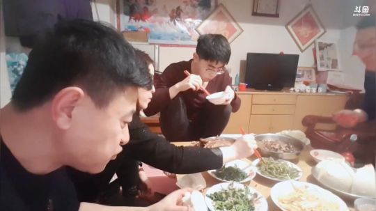 西北老狼哥哥发布了一个斗鱼视频2019-02-05