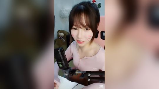 hagetaka发布了一个斗鱼视频2019-02-06