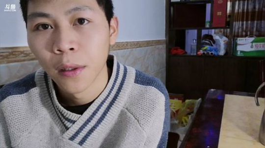 我在斗鱼看美食老王直播美食
