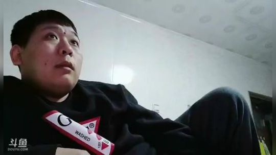 新年唐：祝大家新年快乐 猪事顺利。 2019-02-04 18点场
