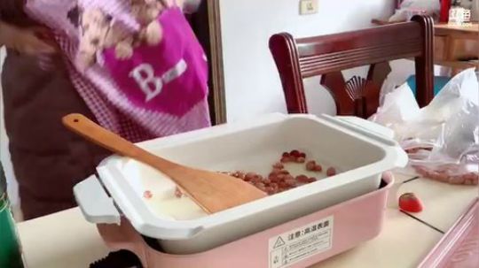 我本善良72发布了一个斗鱼视频2019-02-07