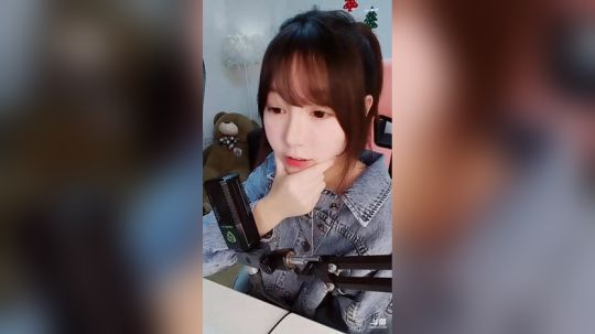 hagetaka发布了一个斗鱼视频2019-02-07