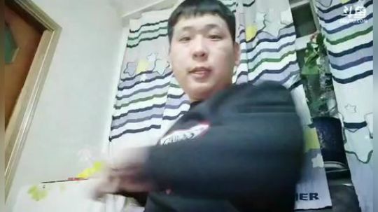 新年唐：十二点准时房管抽奖送球星。 2019-02-05 00点场