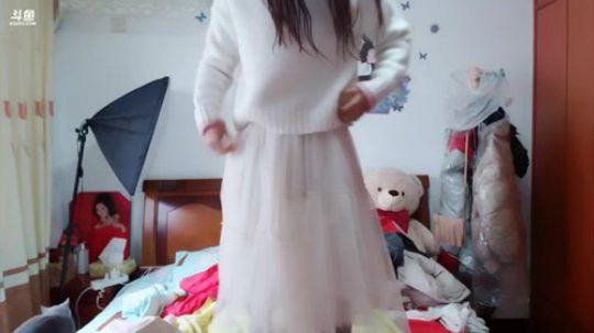 肖淑洁生命中的光和盐发布了一个斗鱼视频2019-02-08