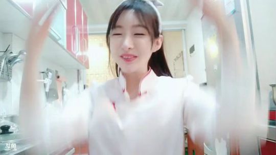 我在斗鱼看王羽杉Barbieshy直播二次元