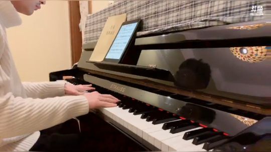 太久没弹了，练练琴，渣技术