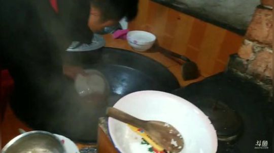 龙马精神之神笔马龙发布了一个斗鱼视频2019-02-11