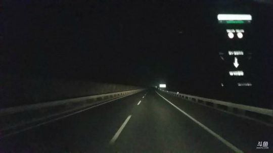 我本善良72发布了一个斗鱼视频2019-02-11