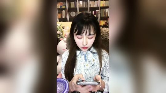 花街灯如昼zz发布了一个斗鱼视频2019-02-12