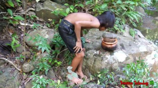 【荒野戏精】~特大福寿螺~