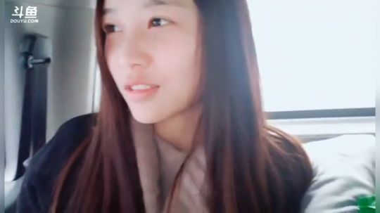 肖淑洁生命中的光和盐发布了一个斗鱼视频2019-02-13