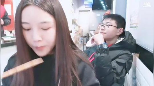 肖淑洁生命中的光和盐发布了一个斗鱼视频2019-02-14