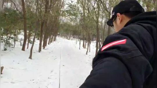 我在斗鱼看火力堂主直播户外