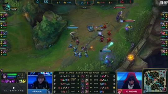 我在斗鱼看英雄联盟官方赛事直播英雄联盟