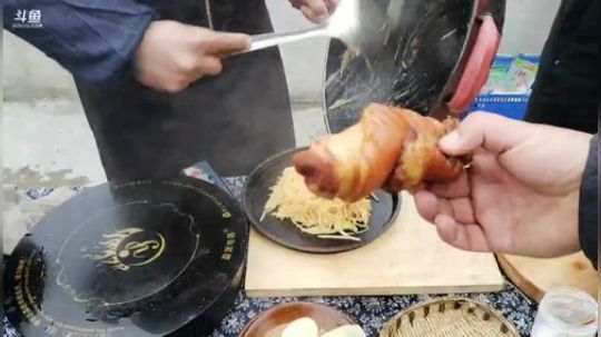 高山人家，乡民的晚餐(≧ω≦)/ 2019-02-16 17点场