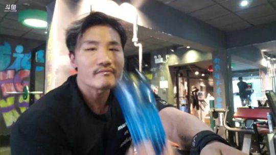 先去看看场地，然后练个背 2019-02-13 16点场