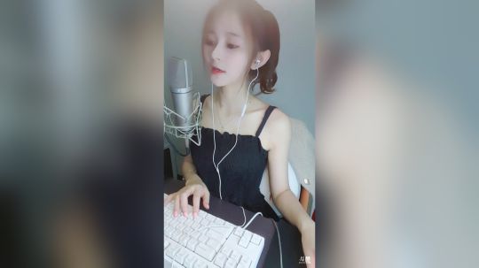 此号已绑定发布了一个斗鱼视频2019-02-17