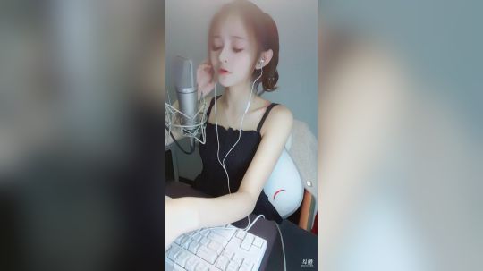 此号已绑定发布了一个斗鱼视频2019-02-17