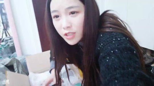肖淑洁生命中的光和盐发布了一个斗鱼视频2019-02-20