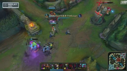 我在斗鱼看英雄联盟官方赛事直播英雄联盟