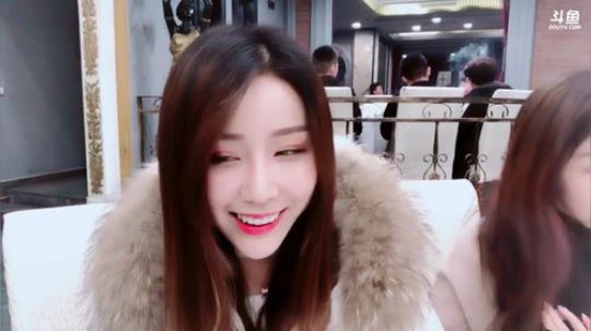 直播如戏发布了一个斗鱼视频2019-02-23