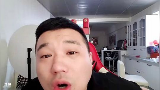 闹闹可遇不可求发布了一个斗鱼视频2019-02-23