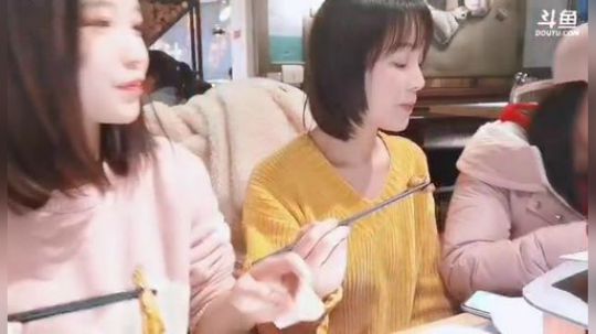 姑：今天带搭档1号出门卖辣条 2019-02-23 20点场