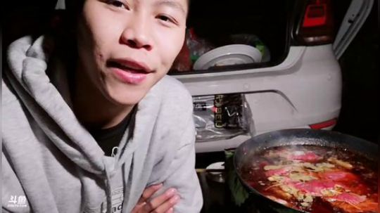 大火锅走起来了 2019-02-25 00点场